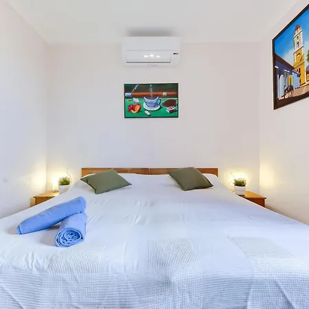 Holiday home Requesens By Interhome *