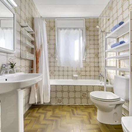 Requesens By Interhome *